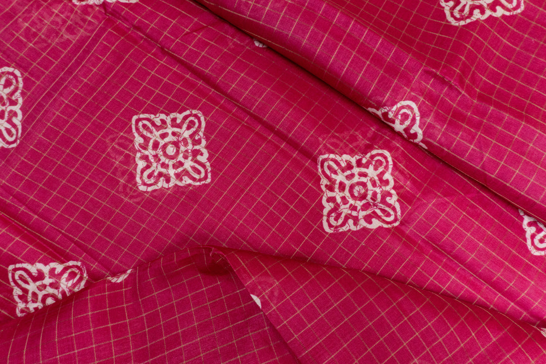 Magenta Colour Fancy Saree with Gold Grid Pattern