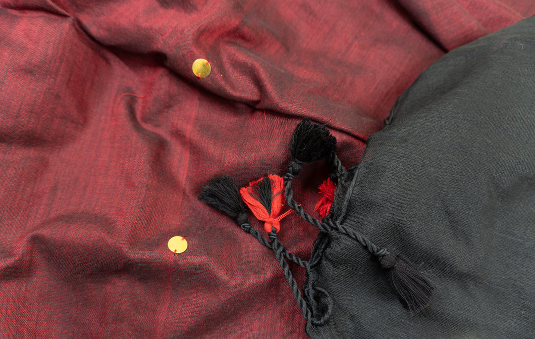 Red Color Khadi Gini Saree with contrast Pallu & blouse