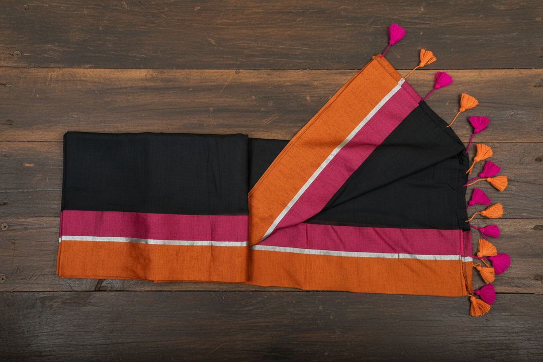 Black Mul Cotton Saree with Contrast Border (without blouse)